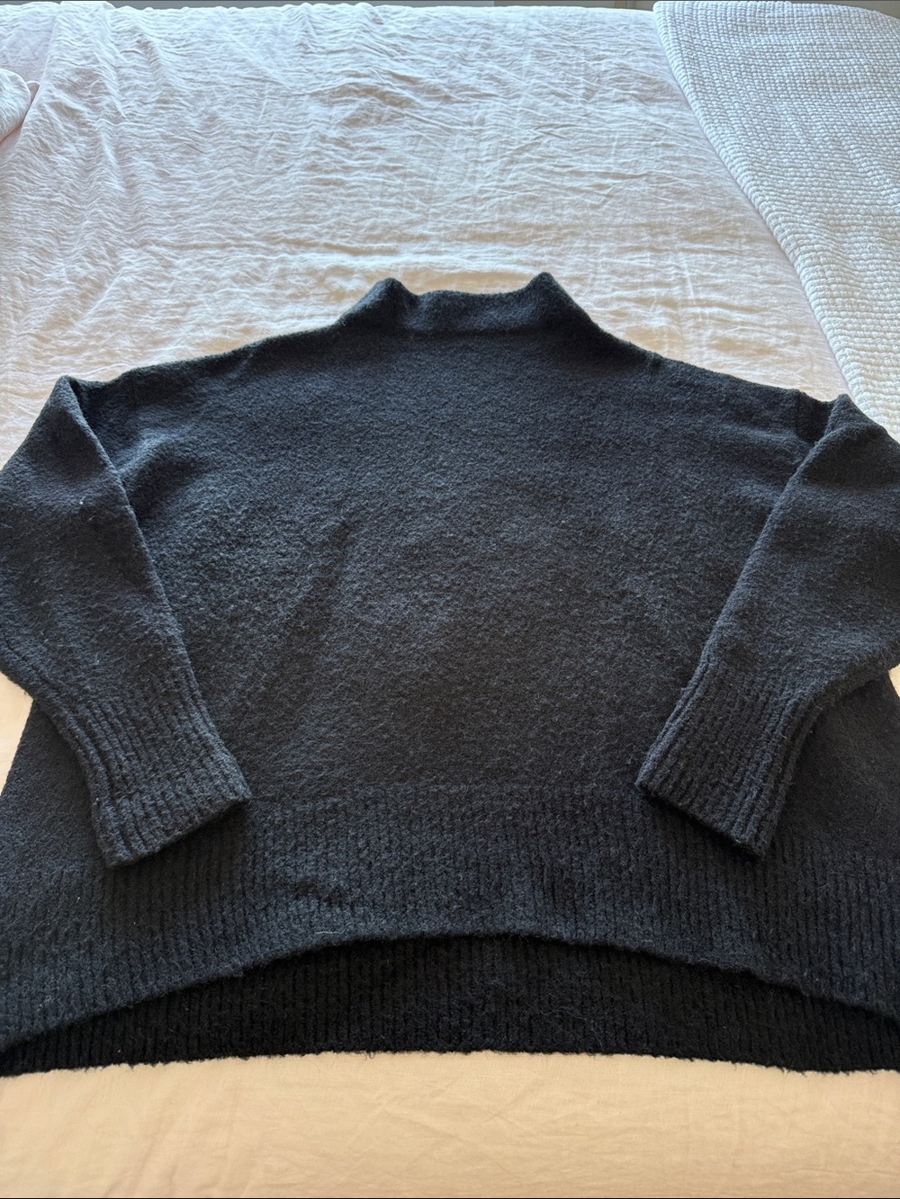 Cable Stitch Size XS Cozy Black Mock Neck Women's Sweater